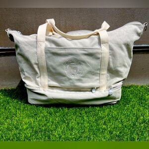 Lo & Sons Cream Travel Bag